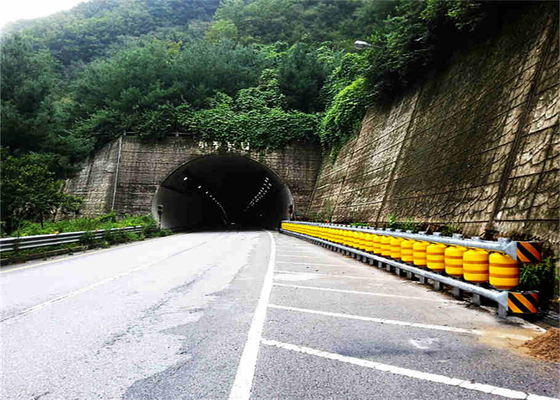Good price カスタマイズされたエヴァの高速道路の安全性のローラーの障壁は表面に電流を通した オンライン