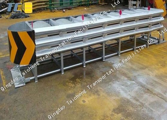 Good price 衝突のクッション橋具体的な鋼鉄障壁の減衰器システムを膨張継手 オンライン