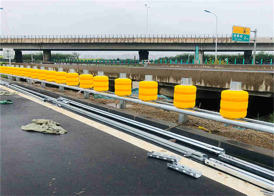 ローラーの障壁の交通安全なシステム エヴァ泡の高速道路の安全性の圧延の障壁