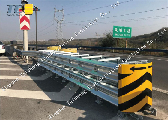 高品質の道路安全ガードレールは,衝突防止バリアの衝突クッションを導くことができます.